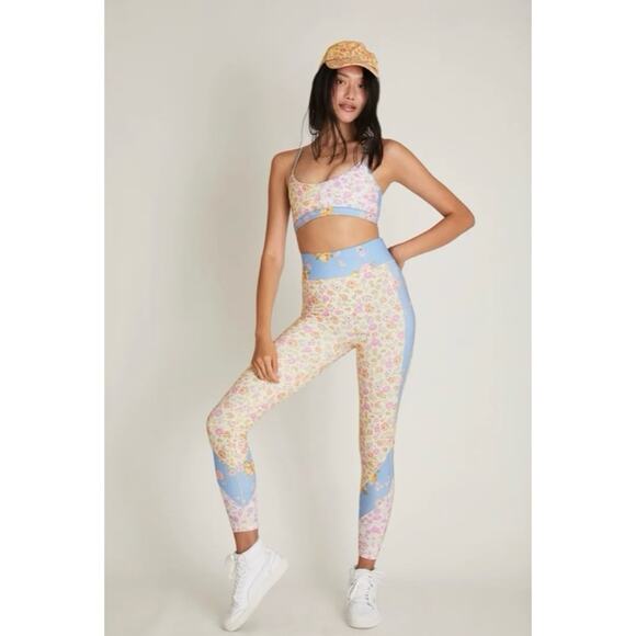 LoveShackFancy x Bandier Carnation Kisses Leggings - Picture 1 of 8